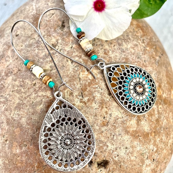 $8 EMERY ROSE DROPS - Picture 5 of 9